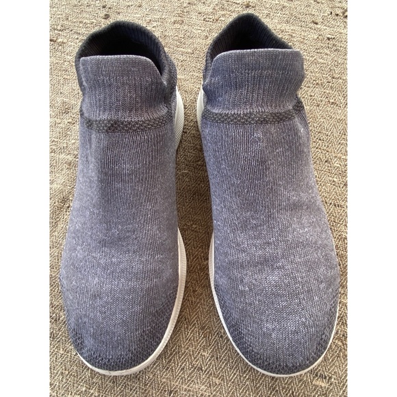 Skechers Sneakers SlipOns - Picture 3 of 16